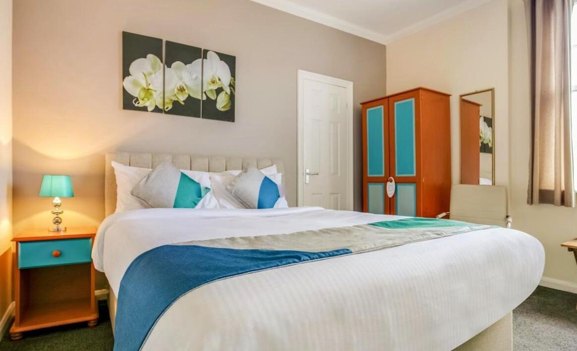 Yardley Manor Hotel Torquay Bagian luar foto