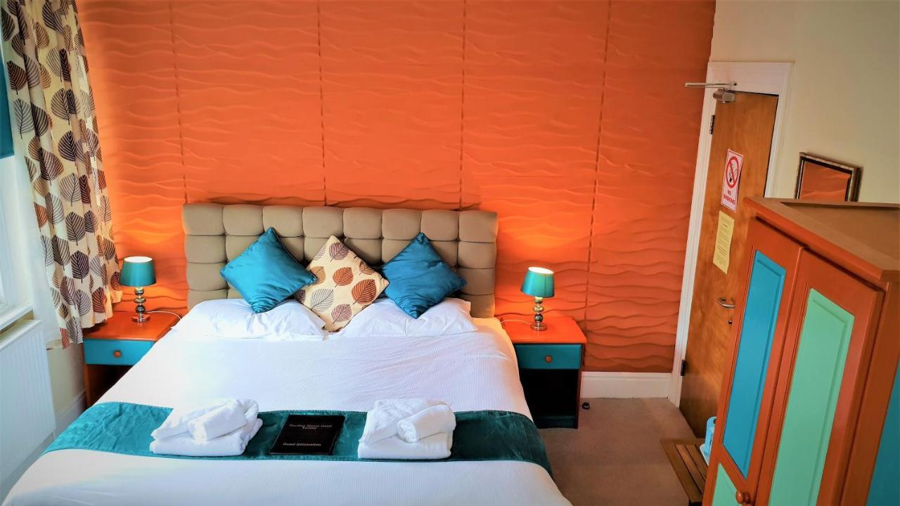 Yardley Manor Hotel Torquay Bagian luar foto